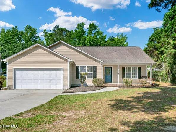 102 Rocky Court, Richlands, NC 28574