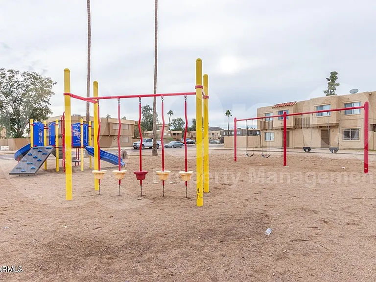 4601 E Southgate Ave — Photo 12