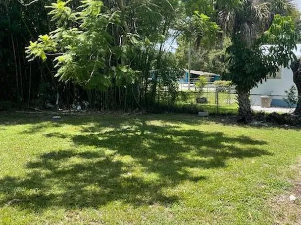 1911 Boston Ave, Fort Pierce, FL 34950
