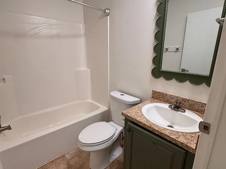 Unit Photo