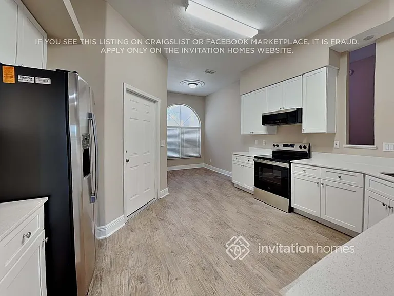 10428 Calle De Flores Dr — Photo 6