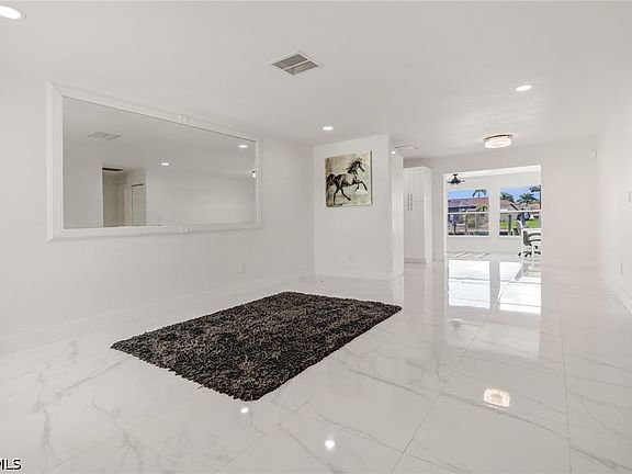 4th image of 4838 Tudor Dr APT A