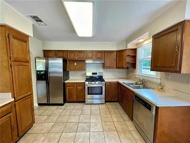 723 Bonnabel Blvd — Photo 6