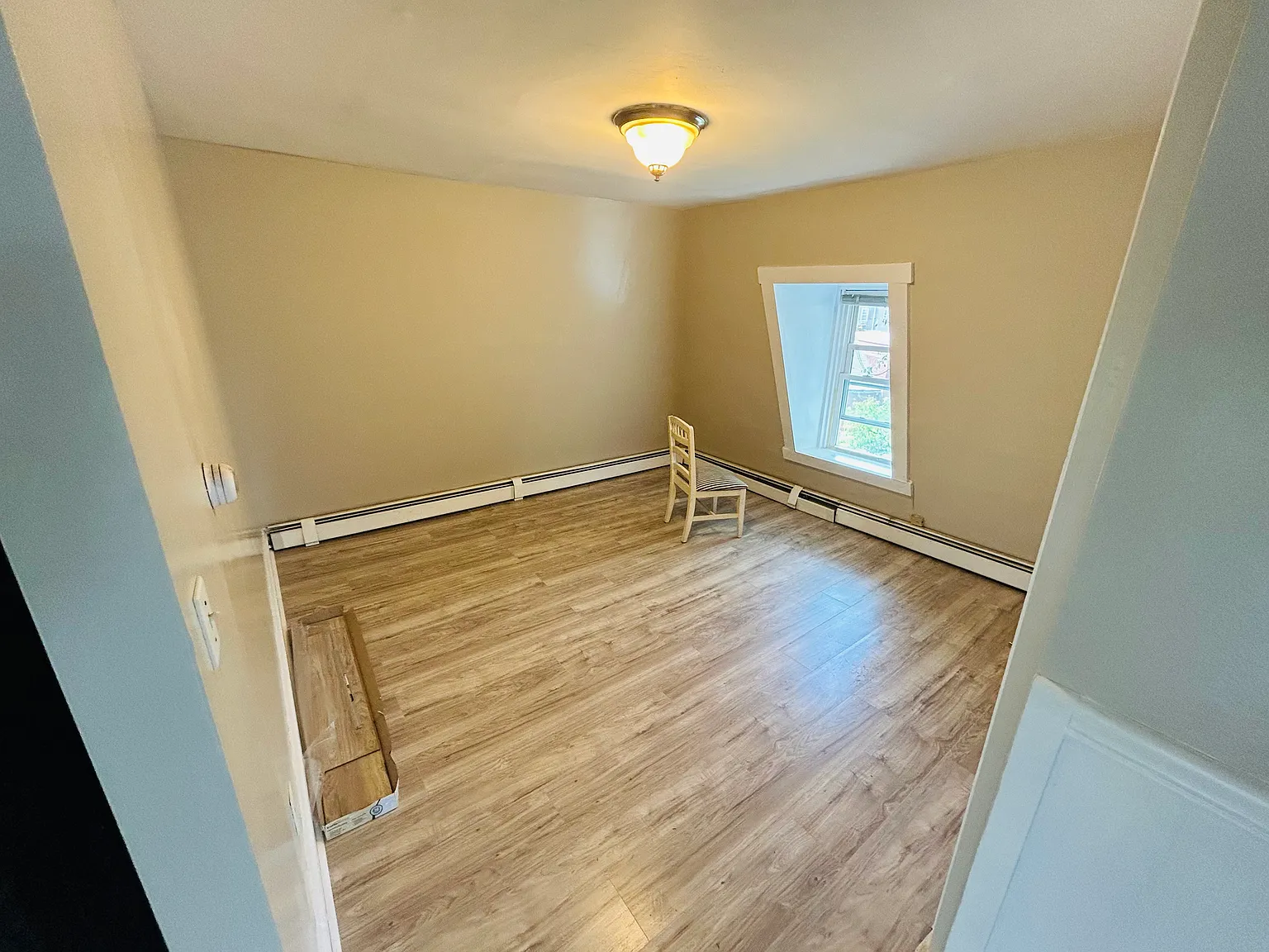 1 bed, 700 sqft, $1,500 — Photo 2