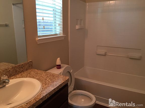 4th image of 858 Darbydale Crossing Ln