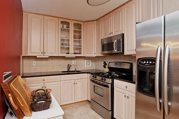 Sold by Brooklyn Hearth Realty | media 13