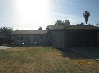 3700 El Alisal St, Bakersfield, CA 93304