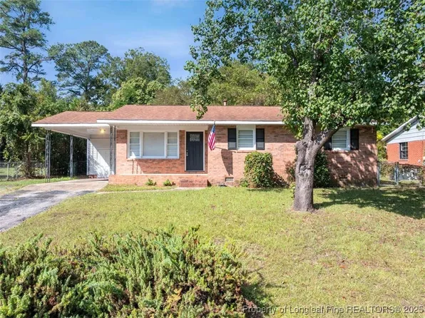 1846 Dewsberry Pl, Fayetteville, NC 28304