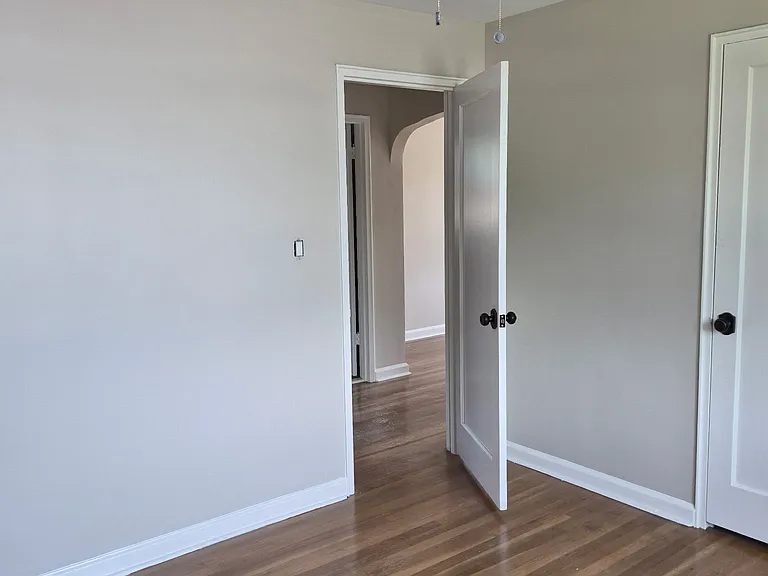 70 E 6th St #2 — Photo 25