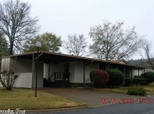 102 Century Cir, Hot Springs, AR 71913