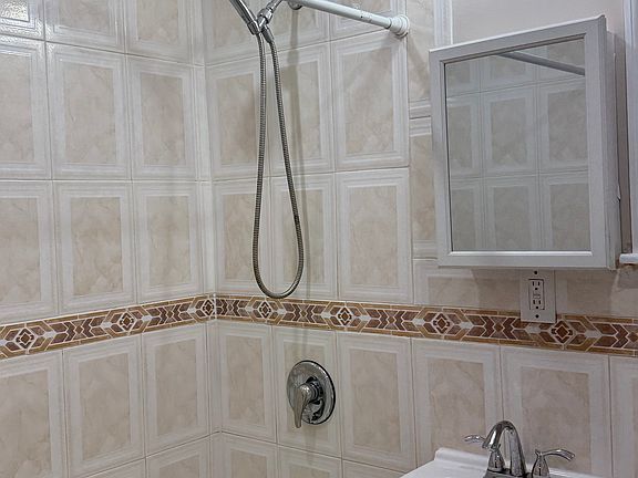4th image of 3706 John F Kennedy Blvd #1
