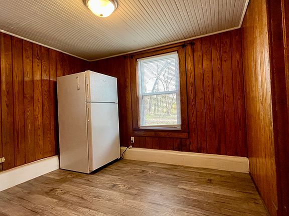 3rd image of 201 E McKnight Dr APT D