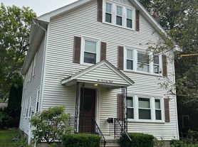 278 Cabot St, Newtonville, MA