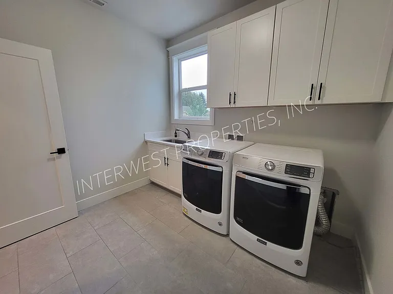 7114 NE 8th Ave #A — Photo 34
