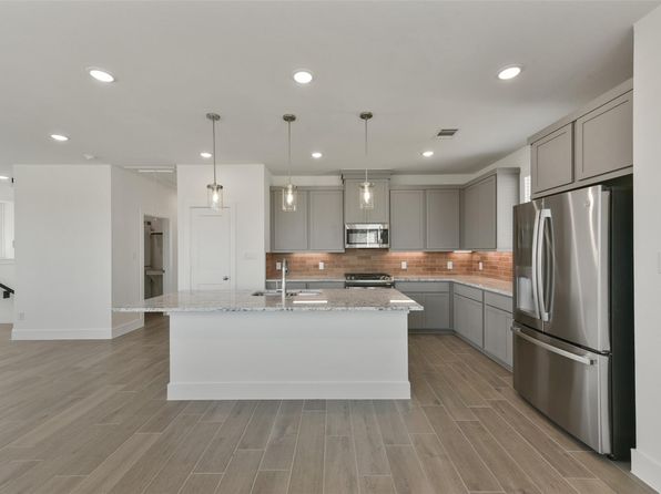 1446 Shaded Rock Dr