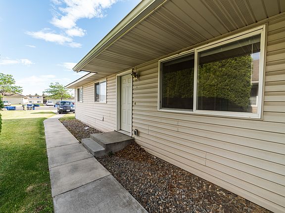 3rd image of 1009 E 19th Ave #B