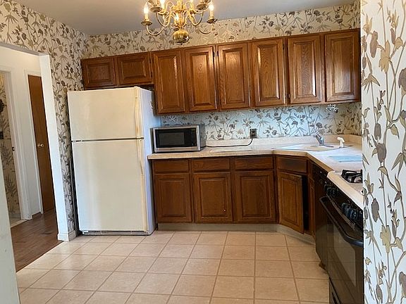 5th image of 2966 Gerritsen Ave