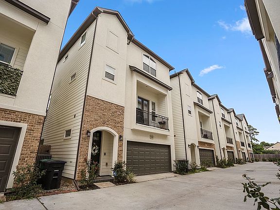 3rd image of 882 Wakefield Dr #B