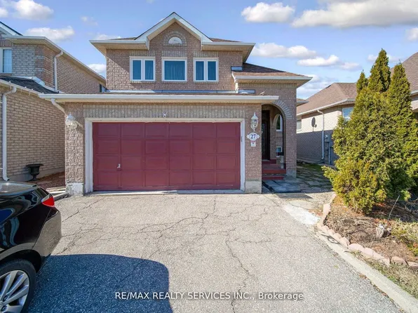 27 Suncrest Dr, Brampton, ON L6X 4L5