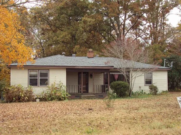 427 Newcastle Rd, Greenwood, SC 29649