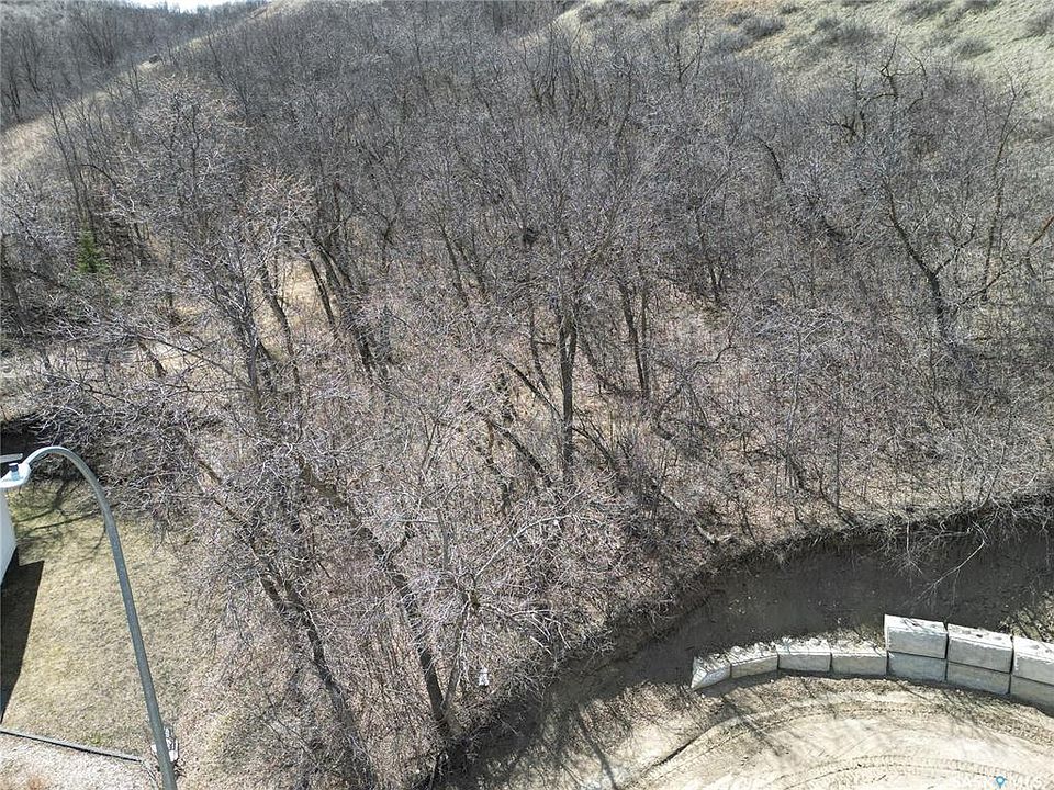 1st image of 60 R PLACE