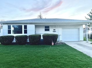 1213 Waverly Pl, Joliet, IL 60435