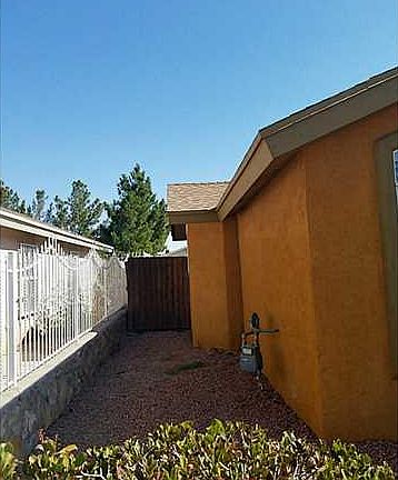 3rd image of 12309 Tierra Apache Dr