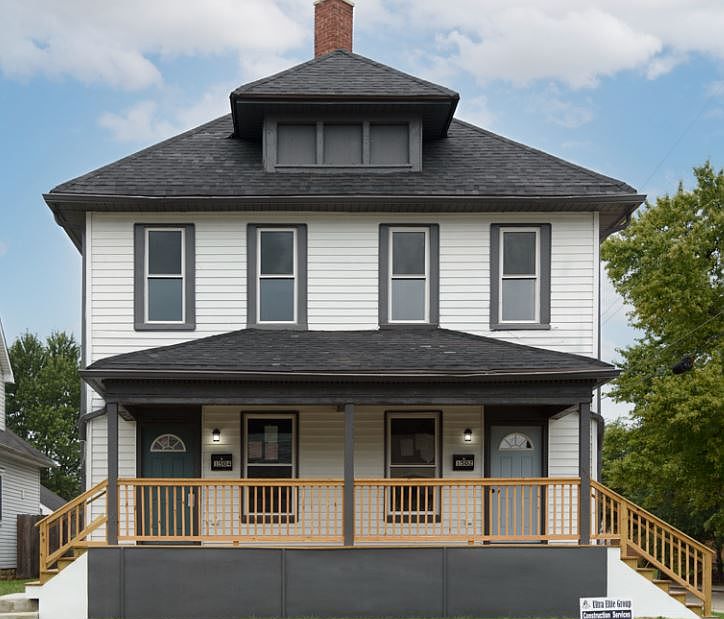 1st image of 1504 Leonard St