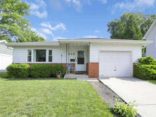 610 W 9th St, Marysville, OH 43040