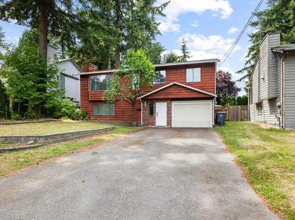 2235 152a St, Surrey, BC V4A 4P9