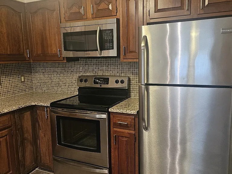 849 Baldwin Ave #1C — Photo 8