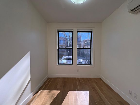 5th image of 50 Grace St #19E