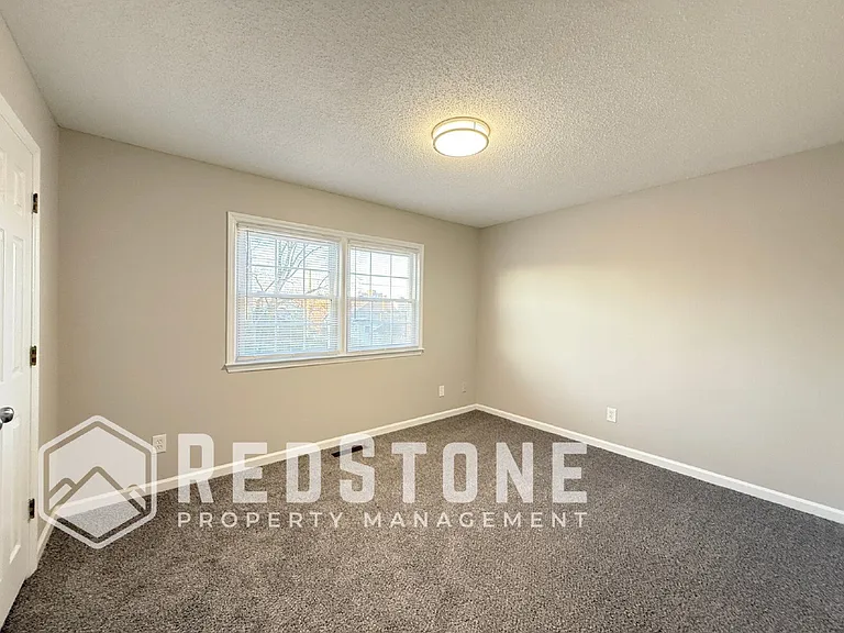725 S Broad St #C — Photo 14