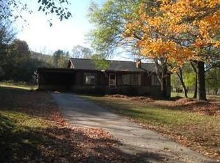 504 Mountain View Dr, Tunnel Hill, GA 30755