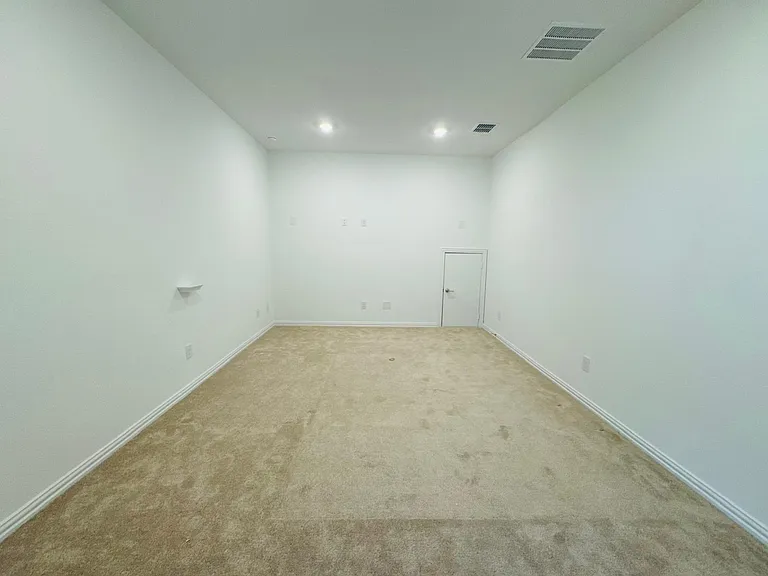 1213 Superbloom Ave — Photo 21