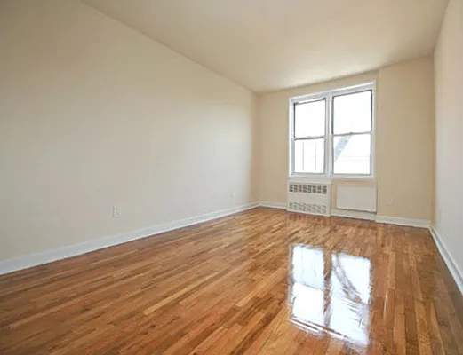 Rented by SW Queens Mezzanine | media 16