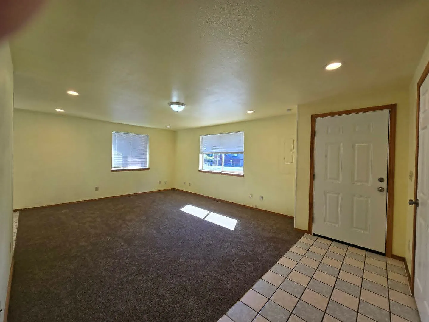 Aberdeen 3 bed, 1 bath home! — Photo 2