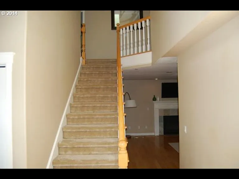 NE 33rd Ave — Photo 9