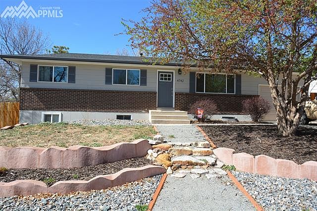 1st image of 4742 N Gracemoor Cir