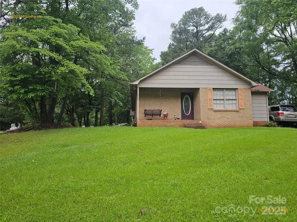 1700 Old Towne Ct, Charlotte, NC 28217