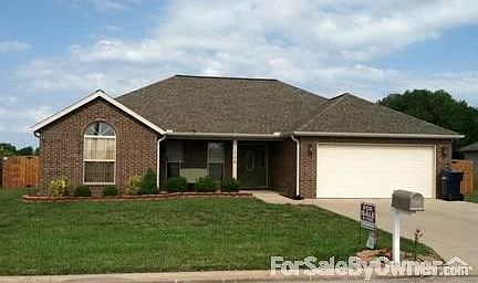 1308 Hale McGinty Dr, Neosho, MO 64850
						:
						3Bd/2Bth 
Built in 2004