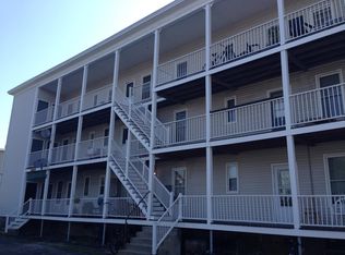234 Wilson St APT 3R, Manchester, NH 03103
