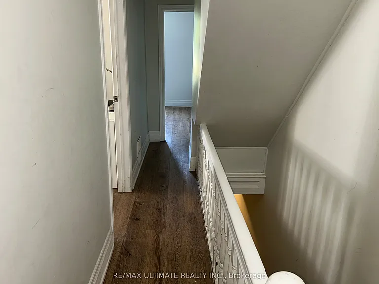 120 Lansdowne Ave #2 — Photo 3