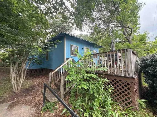 16 Gulf St, Chickasaw, AL 36611