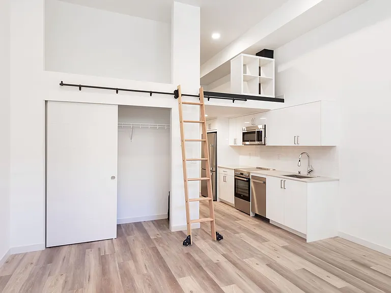 Felix Flats — Photo 6