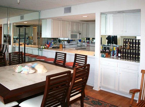 4th image of 2100 Gulf Blvd Unit 406