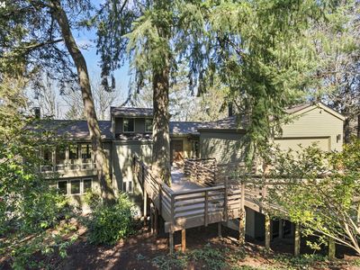 17720 Overlook Cir, Lake Oswego, OR, 97034