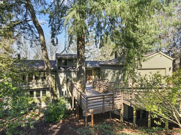 17720 Overlook Cir, Lake Oswego, OR 97034