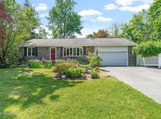 1100 Niskayuna Rd, Niskayuna, NY 12309