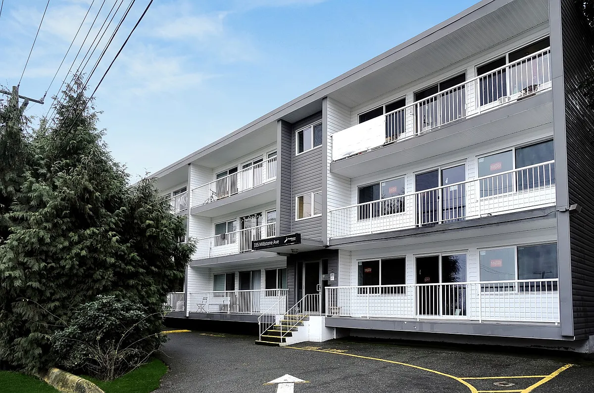 Riverbend Terrace — Photo 2